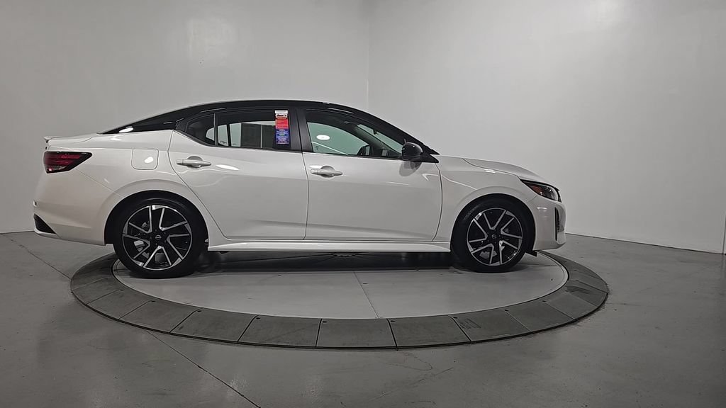 Certified 2025 Nissan Sentra SR w/ SR Premium Package FWD image 8