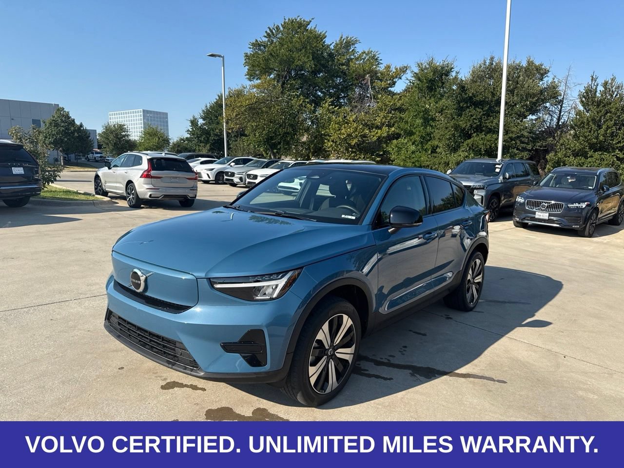 Certified 2023 Volvo C40 Recharge Core AWD/4WD image 1