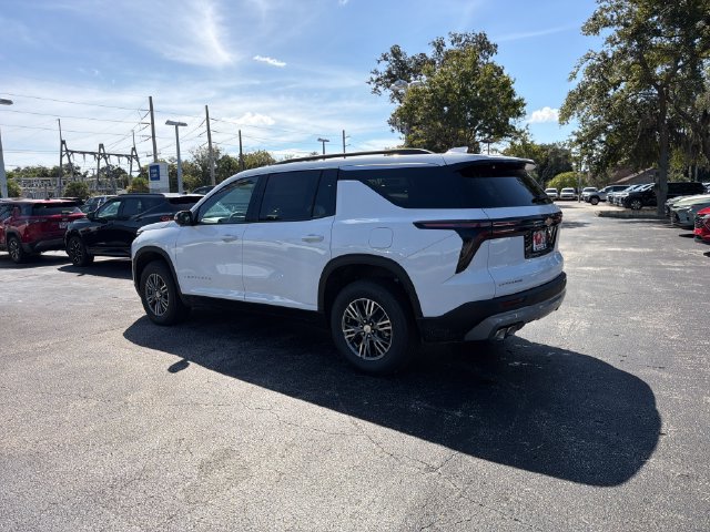 New 2027 Chevrolet Traverse LT w/ LPO, Floor Liner Package FWD image 7