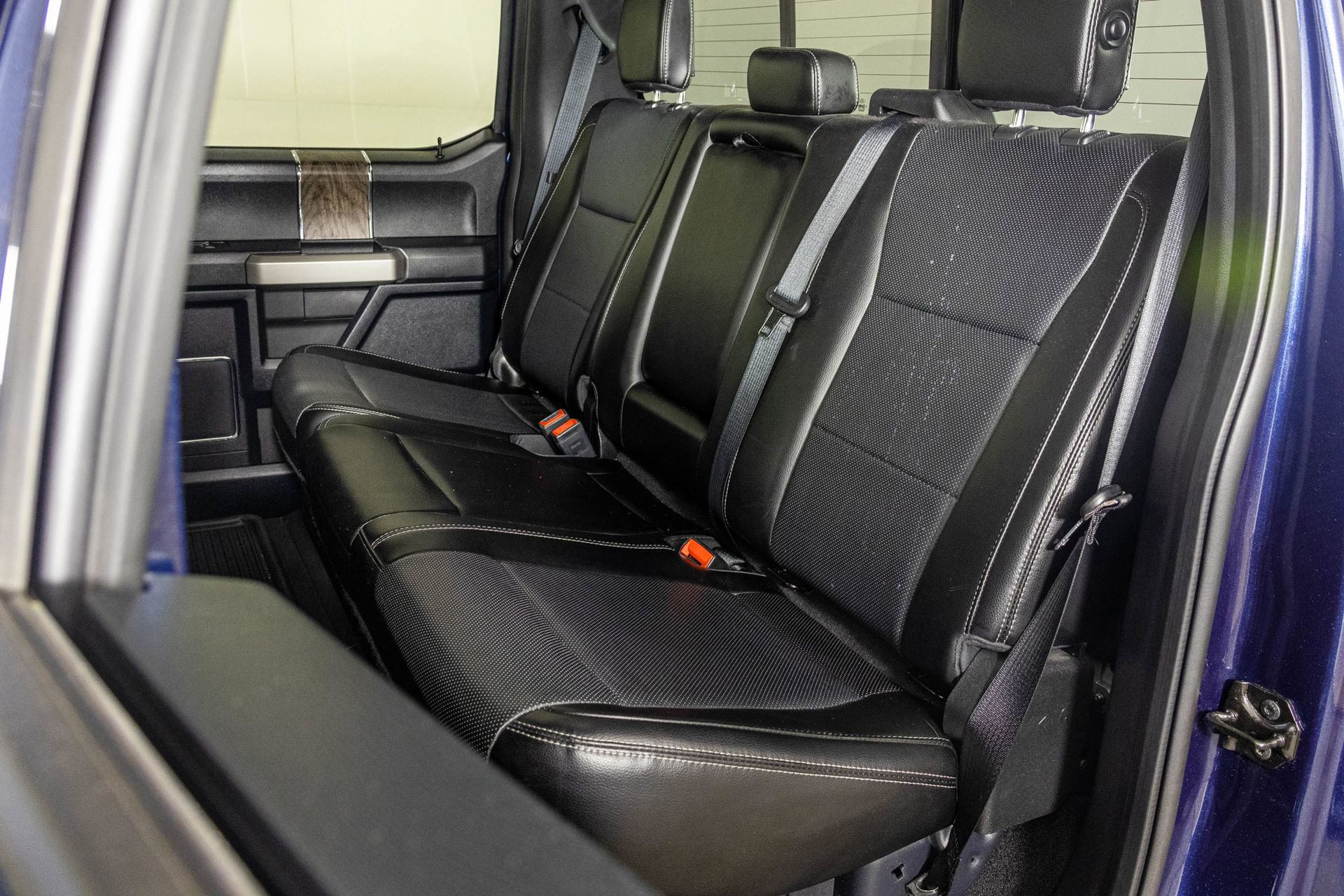 Used 2018 Ford F250 Lariat w/ Chrome Package image 36