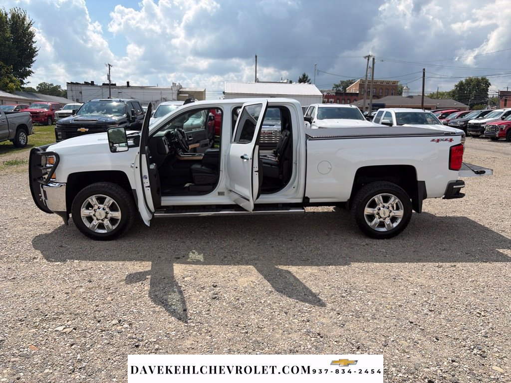 Used 2017 Chevrolet Silverado 2500 LTZ w/ Duramax Plus Package AWD/4WD image 28
