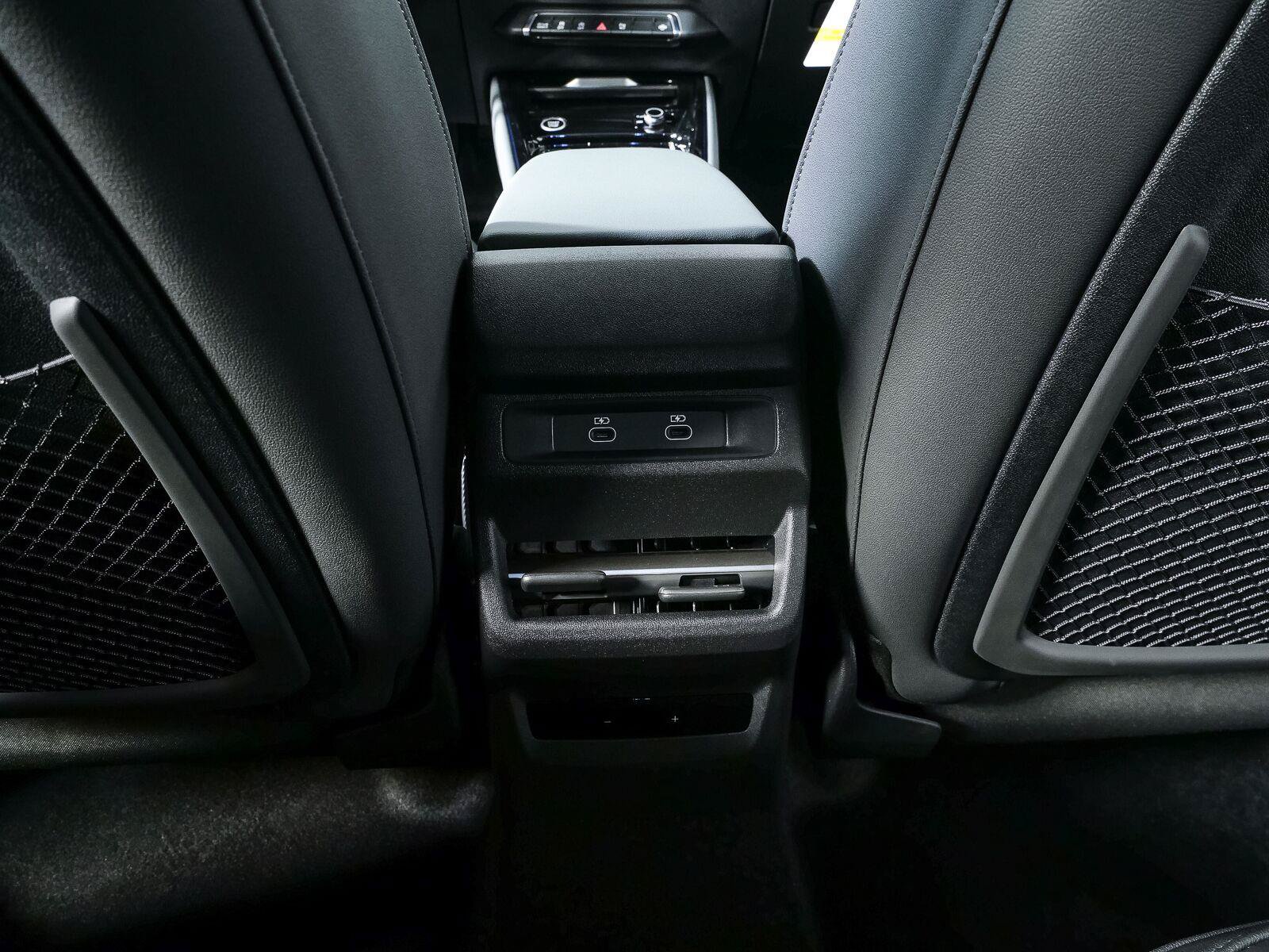 New 2026 Audi Q3 quattro 2.0T AWD/4WD image 21
