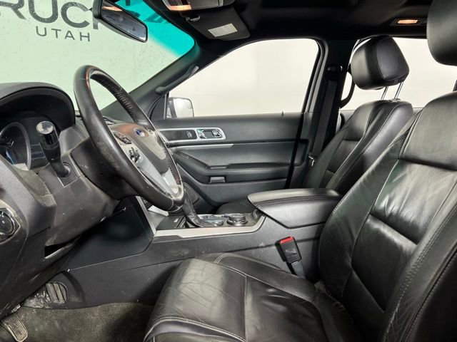 Used 2014 Ford Explorer XLT w/ Equipment Group 202A AWD/4WD image 7