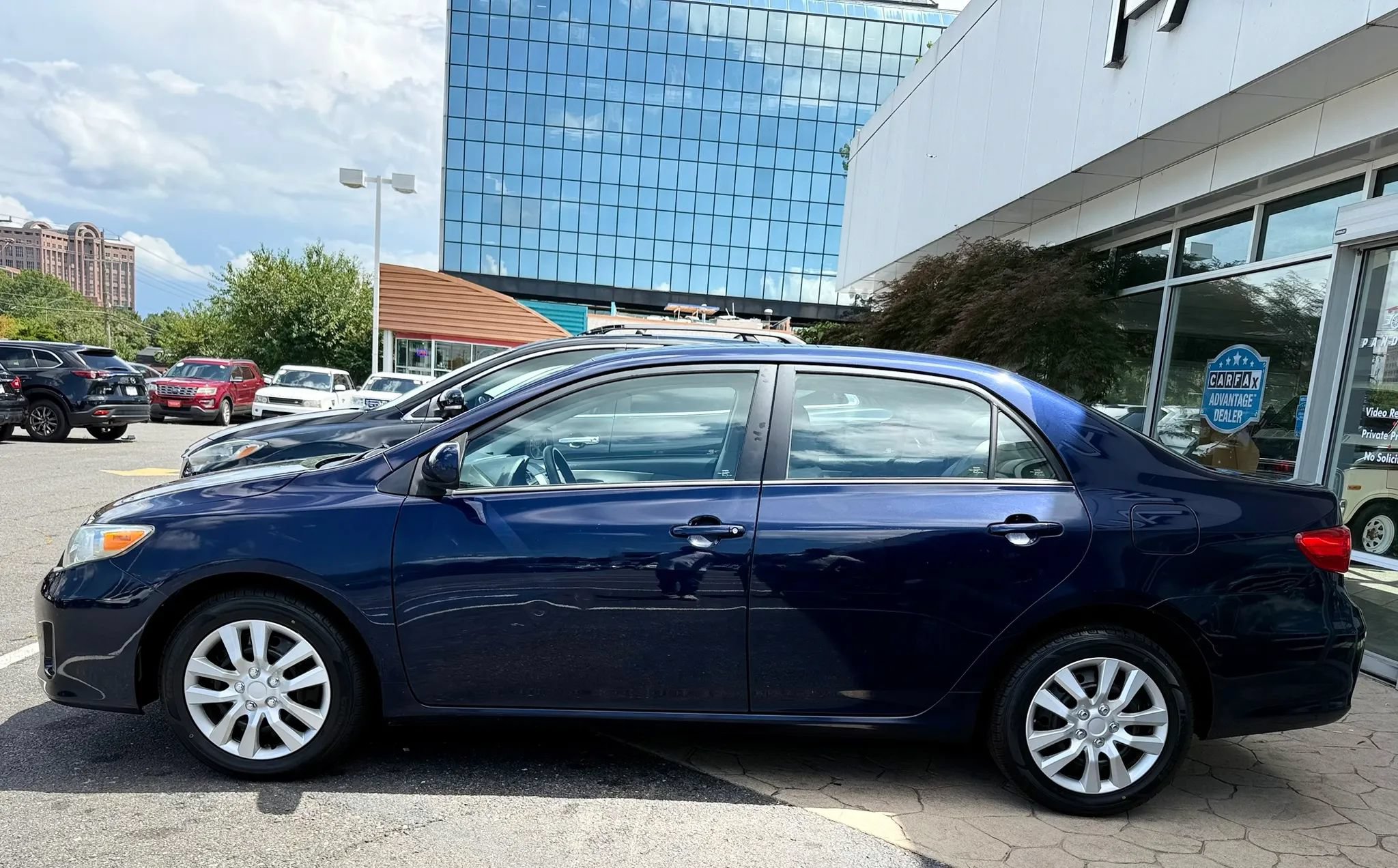 Used 2012 Toyota Corolla LE FWD image 4
