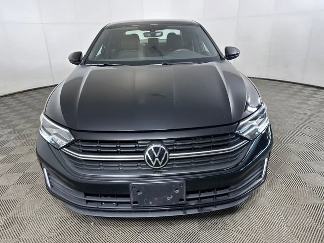 Used 2023 Volkswagen Jetta Sport image 8