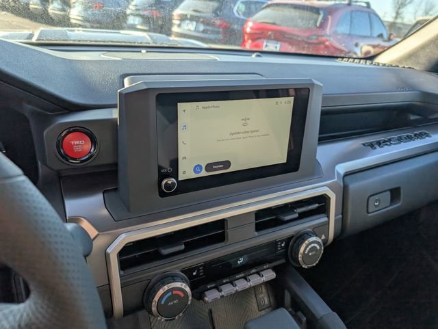 Used 2025 Toyota Tacoma TRD Sport image 22