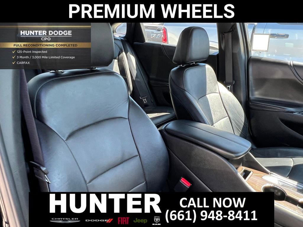 Used 2018 Chevrolet Malibu Premier w/ Premier Sun and Wheel Package image 13