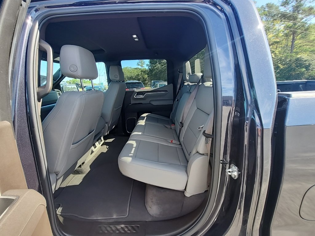 Used 2025 GMC Sierra 1500 SLT AWD/4WD image 30