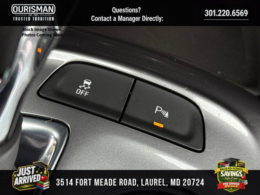 Used 2024 Chevrolet Malibu LT FWD image 25