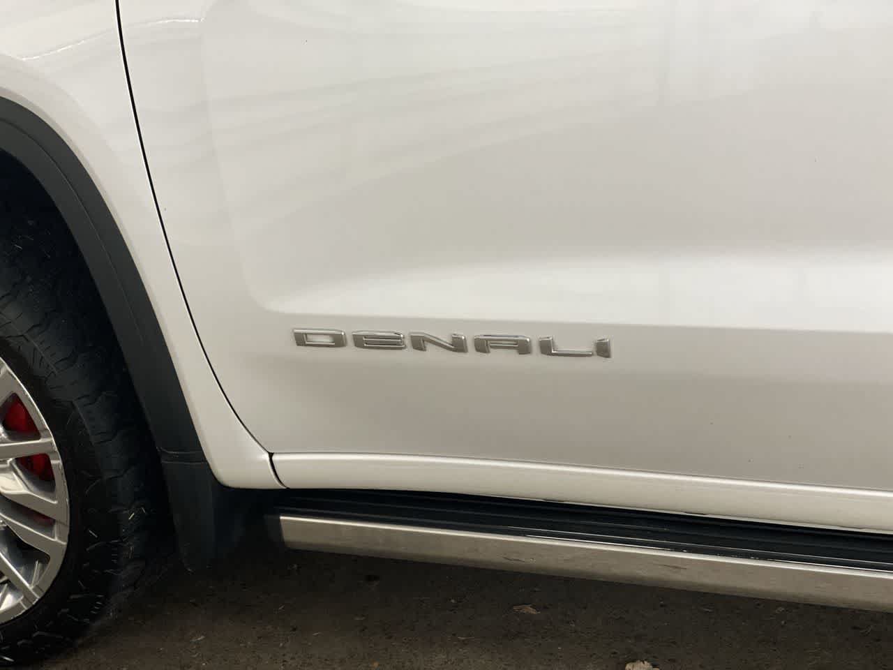 Used 2019 GMC Sierra 1500 Denali w/ Denali Ultimate Package AWD/4WD image 10