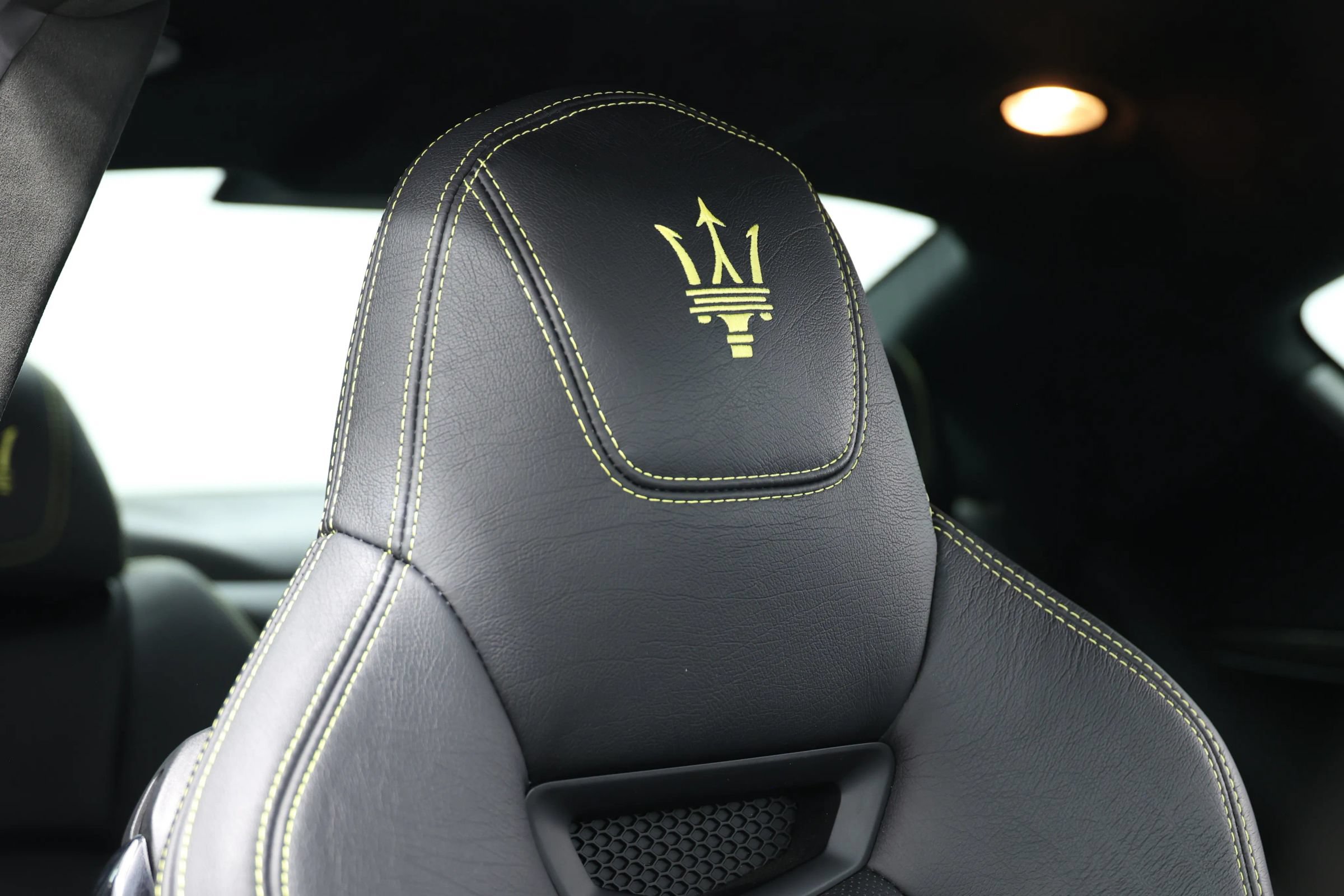 Used 2016 Maserati GranTurismo Sport RWD image 75