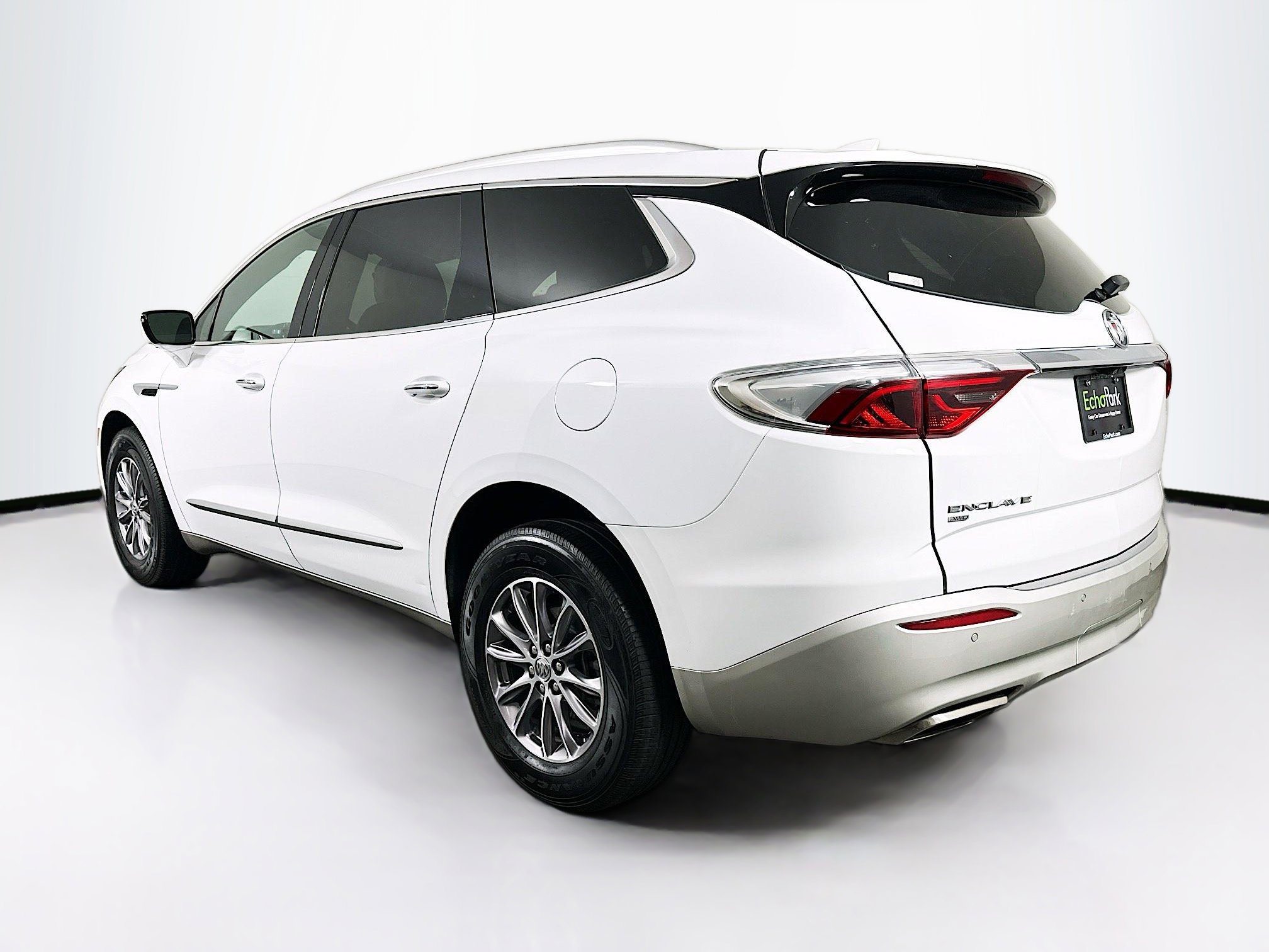 Used 2024 Buick Enclave Premium image 5