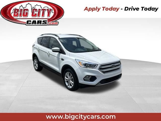 Used 2017 Ford Escape SE w/ Equipment Group 201A AWD/4WD image 1