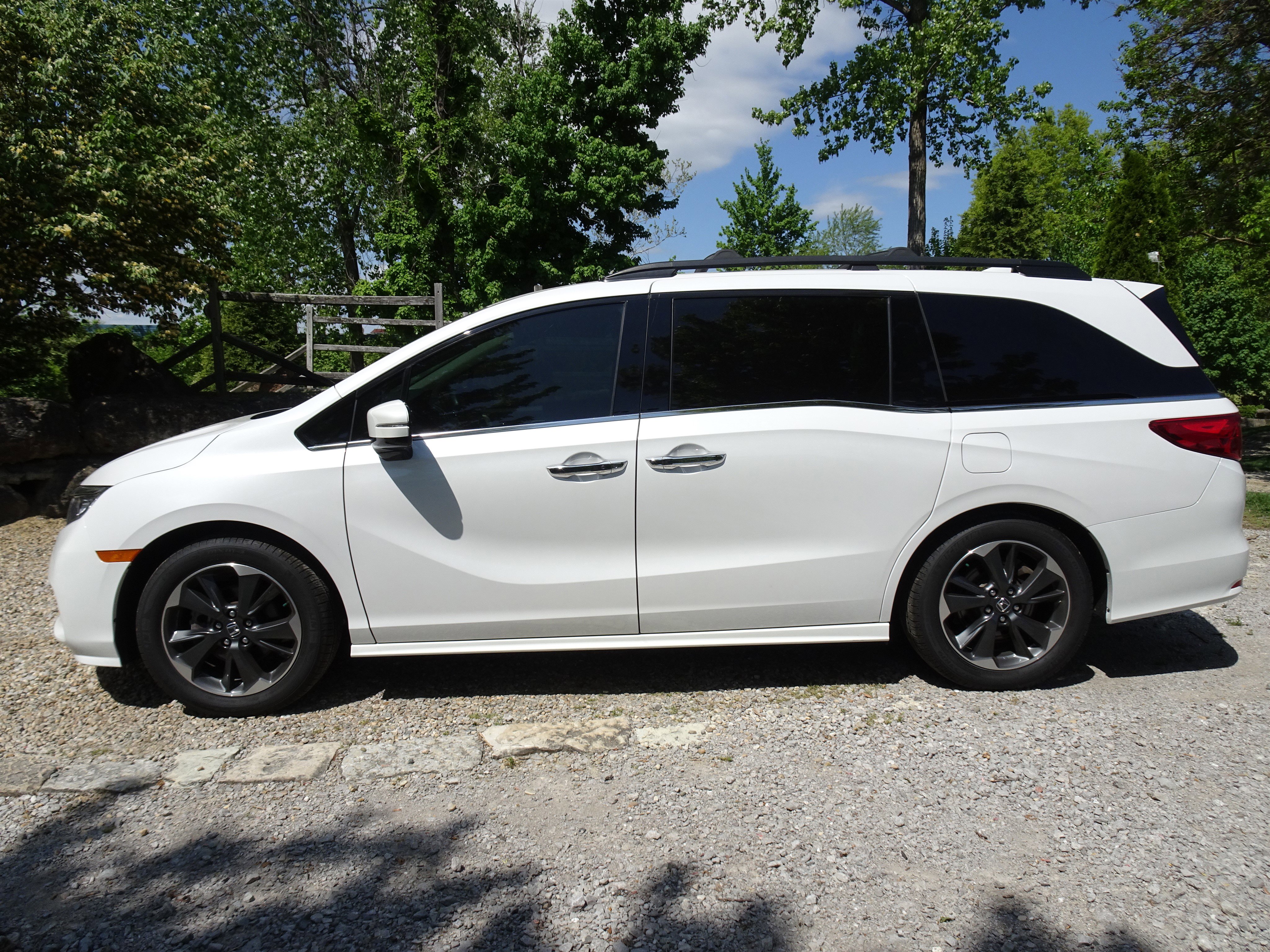 Used 2023 Honda Odyssey Elite image 6