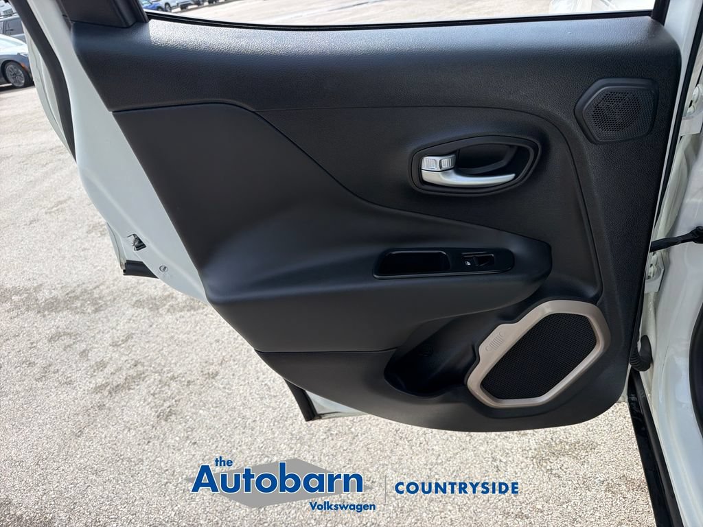 Used 2015 Jeep Renegade Limited FWD image 20