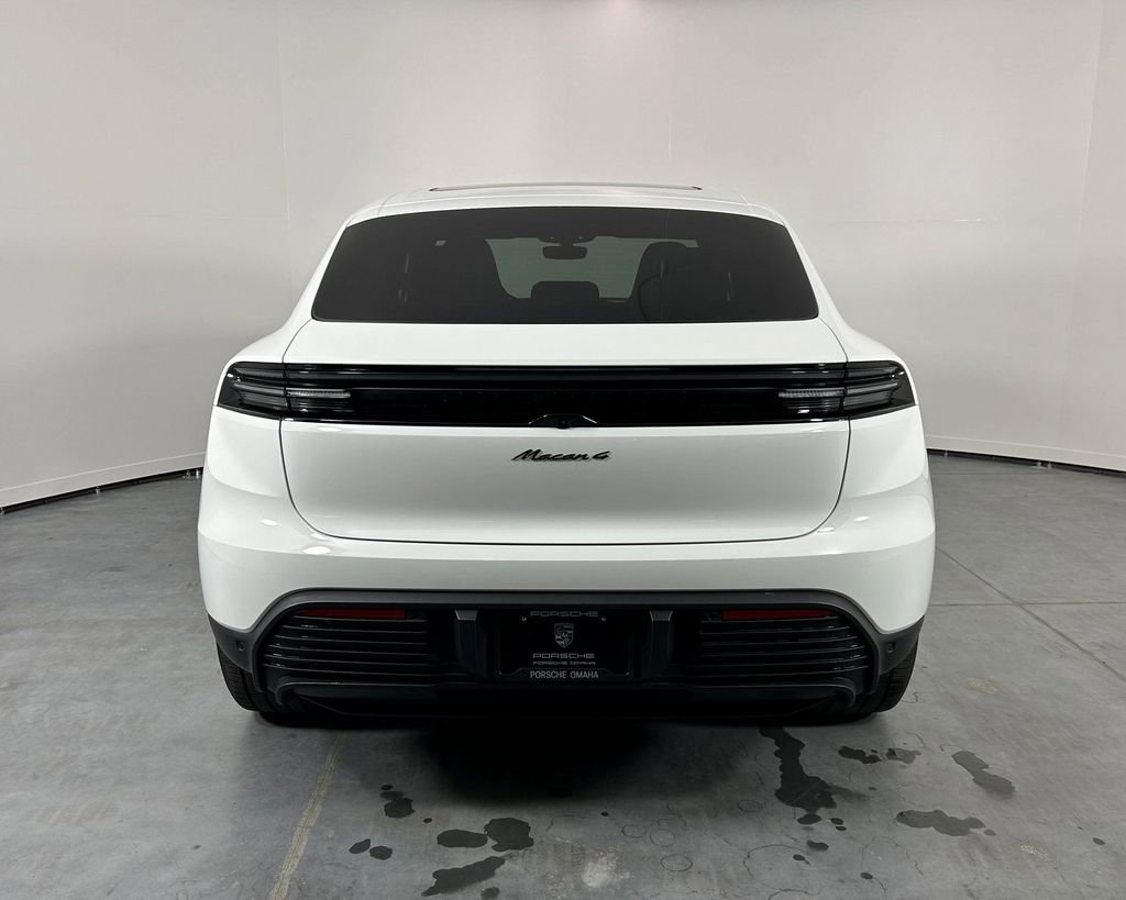 Certified 2024 Porsche Macan 4 Electric AWD/4WD image 6