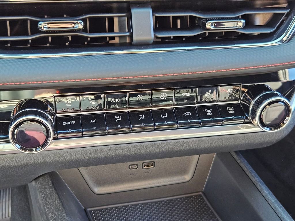 New 2026 Chevrolet Equinox RS w/ Convenience Package III image 23