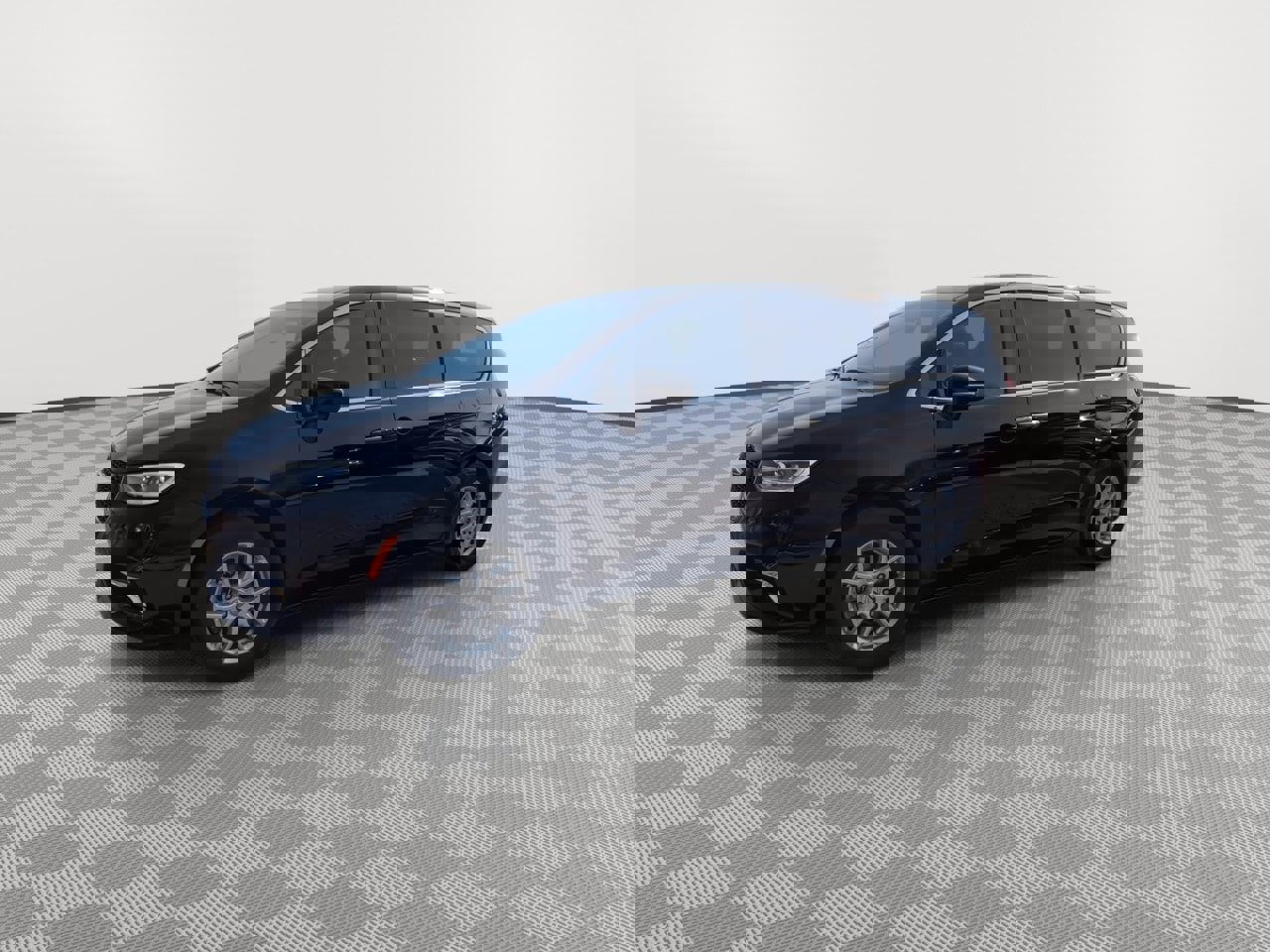 Used 2024 Chrysler Pacifica Touring-L image 4