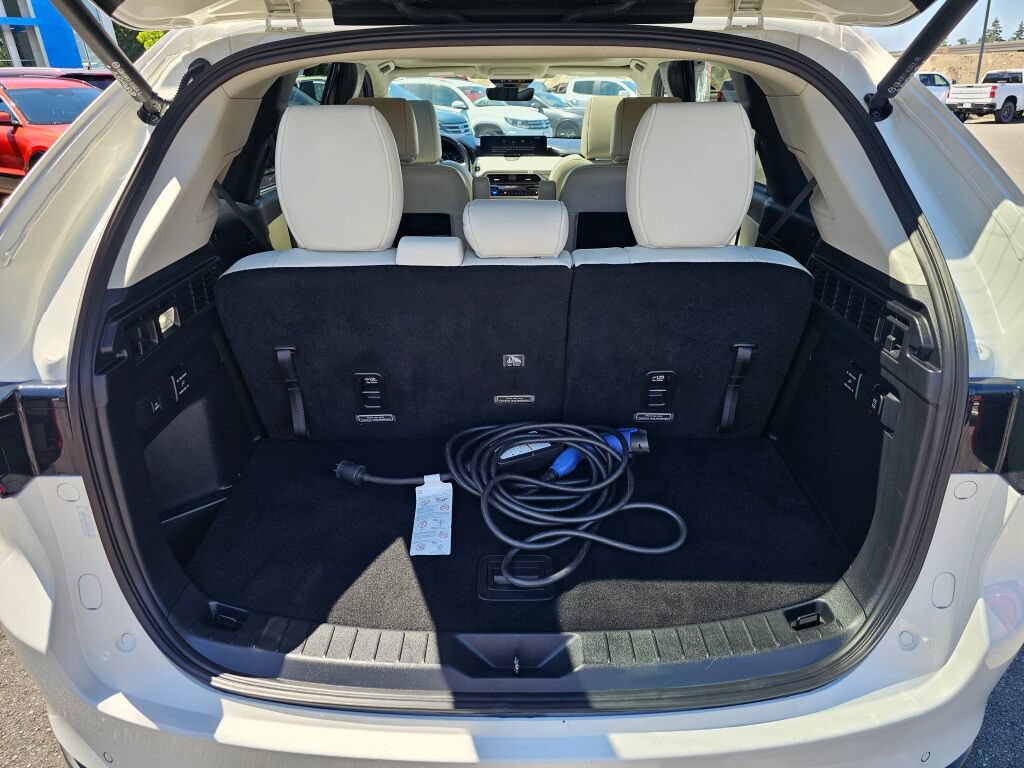 Certified 2024 MAZDA CX-90 Plug-In Hybrid w/ Premium Plus AWD/4WD image 26