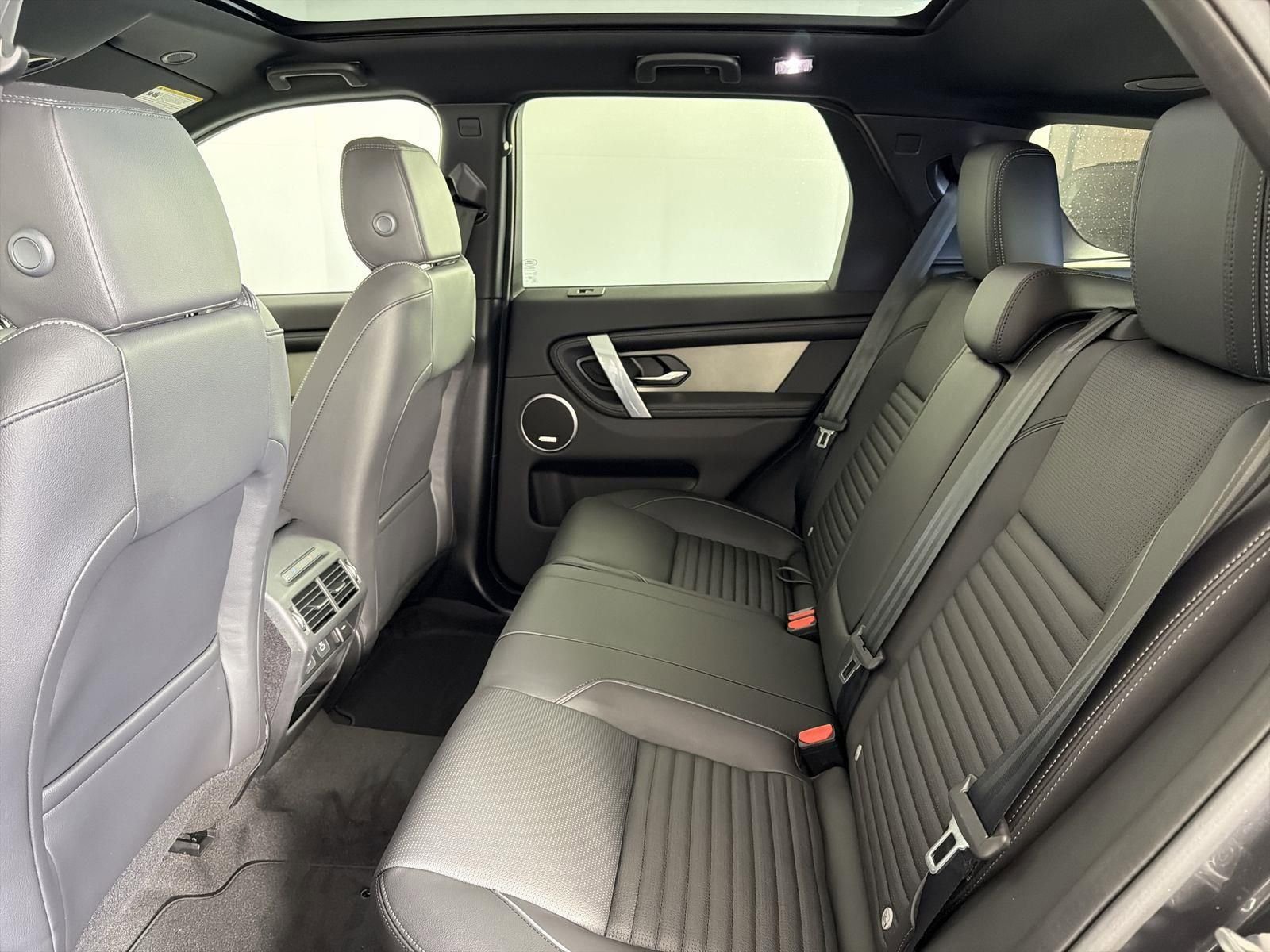 New 2026 Land Rover Discovery Sport Landmark image 27