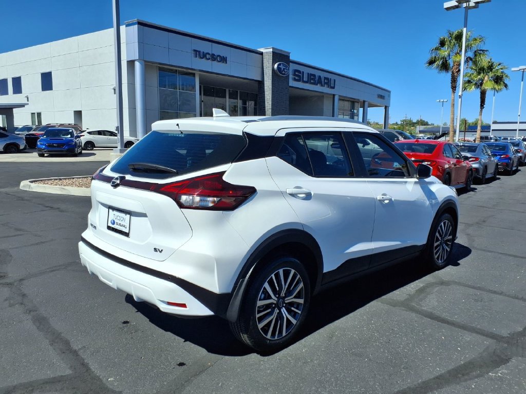 Used 2024 Nissan Kicks SV FWD image 10