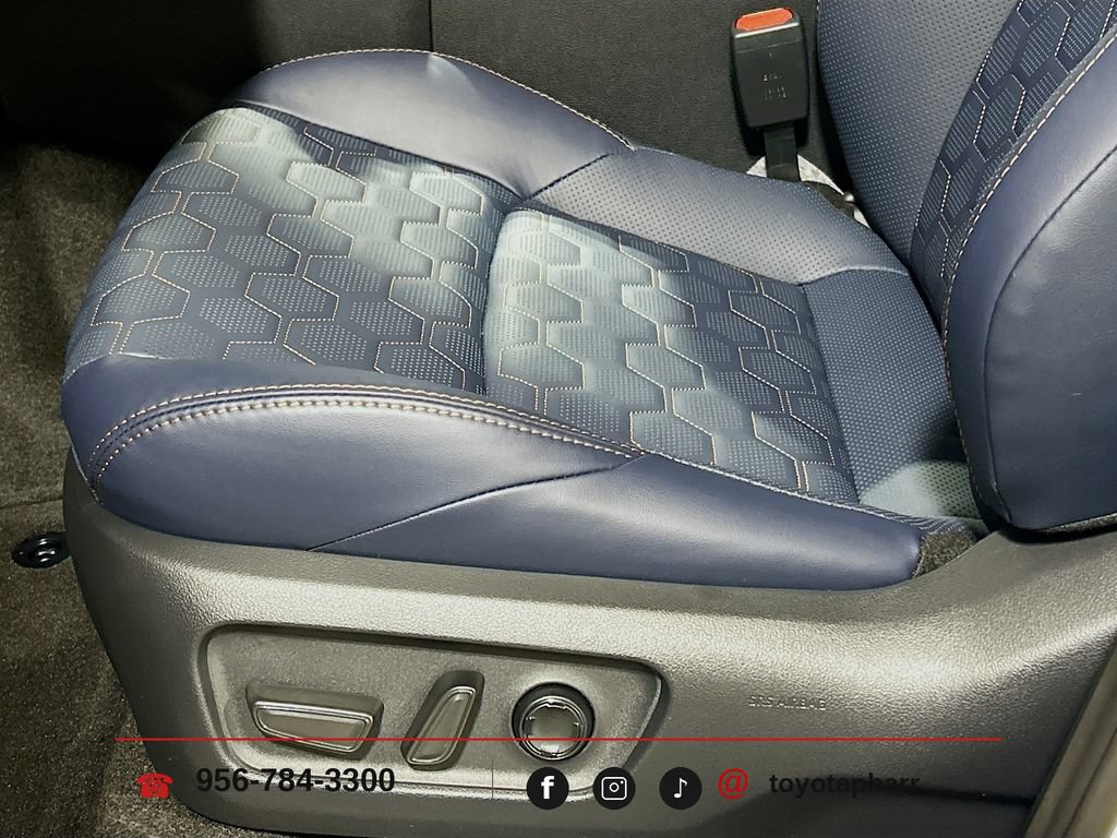 New 2026 Toyota 4Runner Platinum AWD/4WD image 19