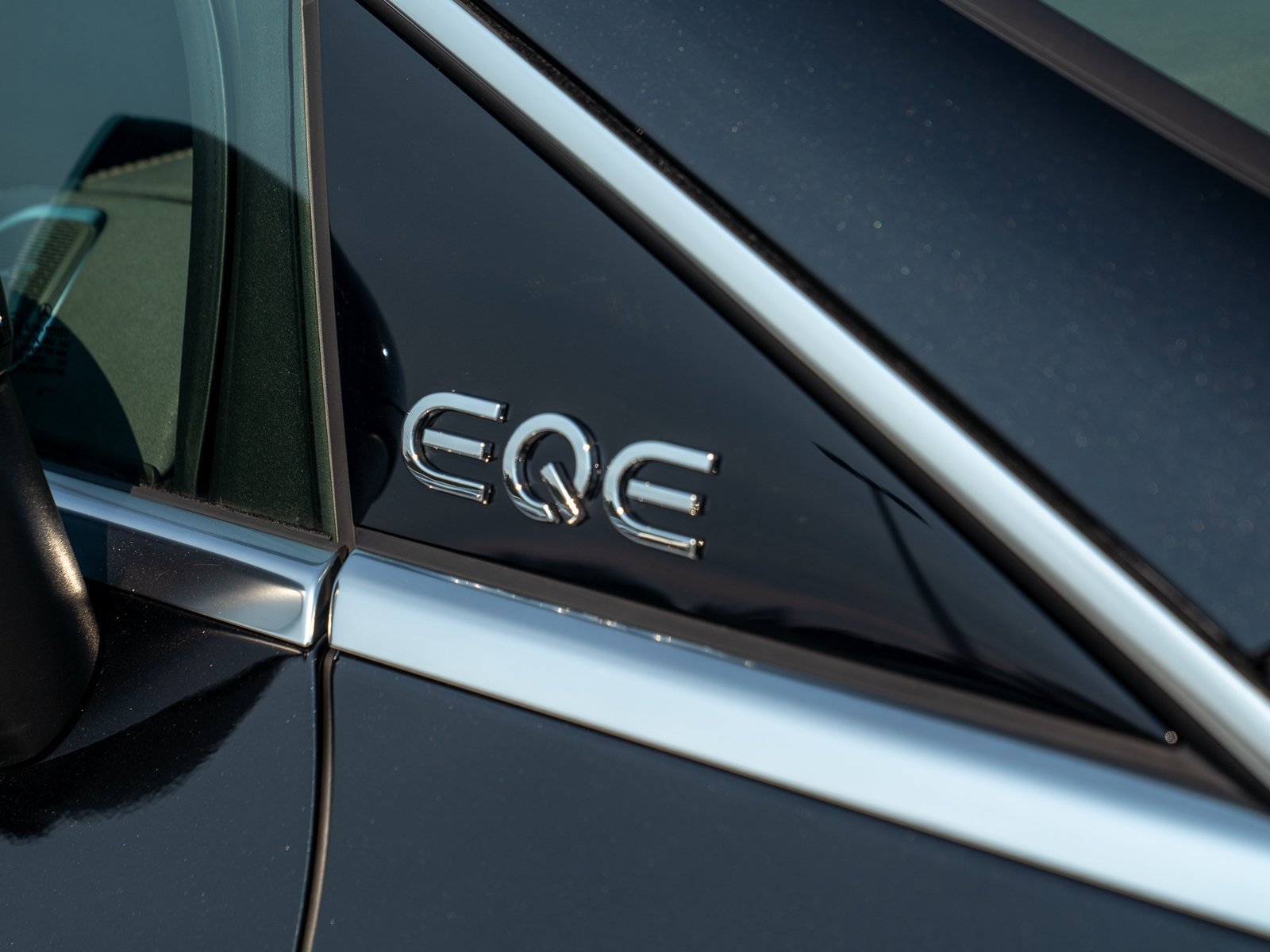 Used 2023 Mercedes-Benz EQE 350+ 4MATIC Sedan image 11
