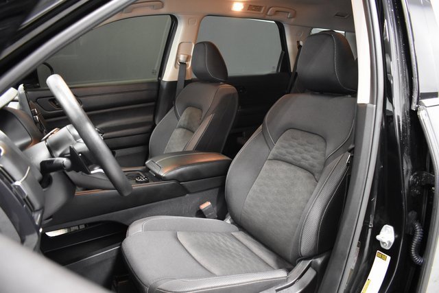 Certified 2024 Nissan Pathfinder S image 5