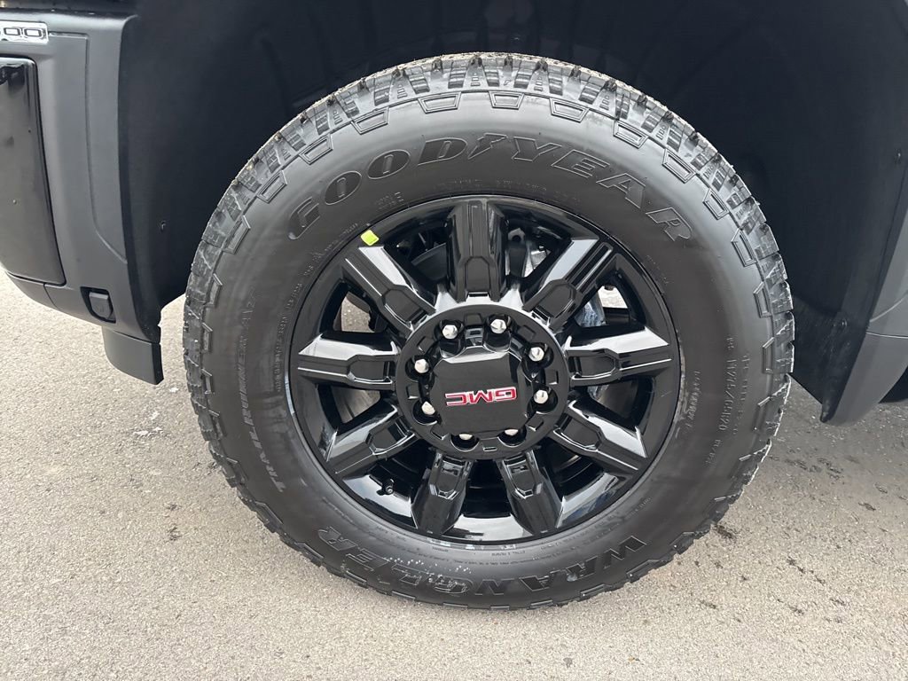 New 2026 GMC Sierra 2500 AT4 w/ AT4 Premium Plus Package image 36