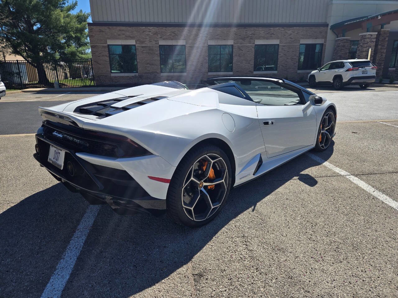Used 2024 Lamborghini Huracan EVO image 6