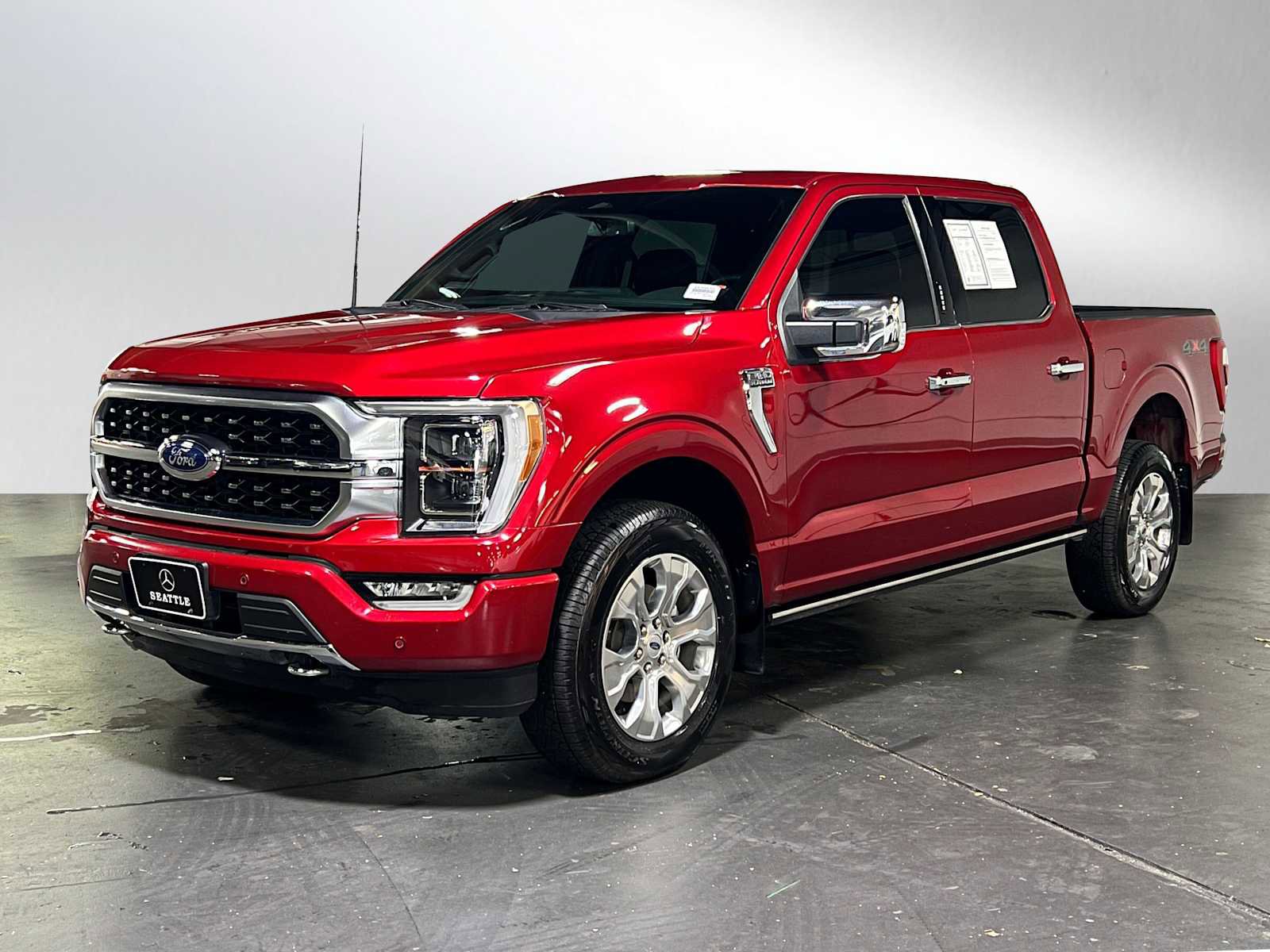 Used 2022 Ford F150 Platinum w/ Trailer Tow Package image 3