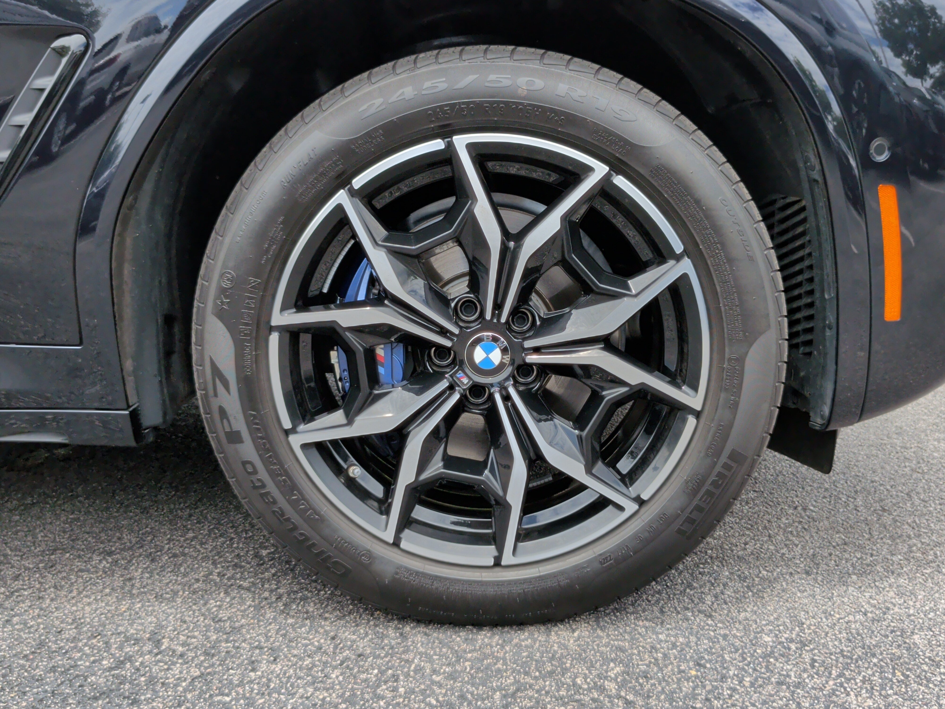 Certified 2025 BMW X4 M40i AWD/4WD image 15