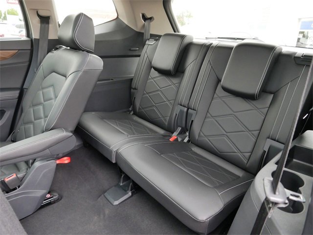 Certified 2025 Volkswagen Atlas SE image 19