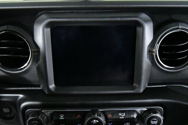 Used 2021 Jeep Gladiator Overland image 4