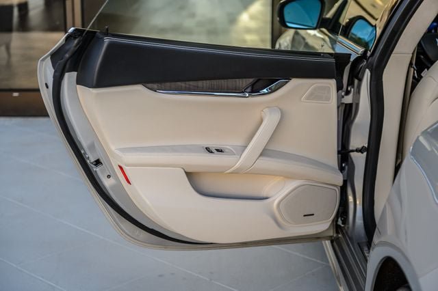 Used 2018 Maserati Quattroporte S GranLusso RWD image 55