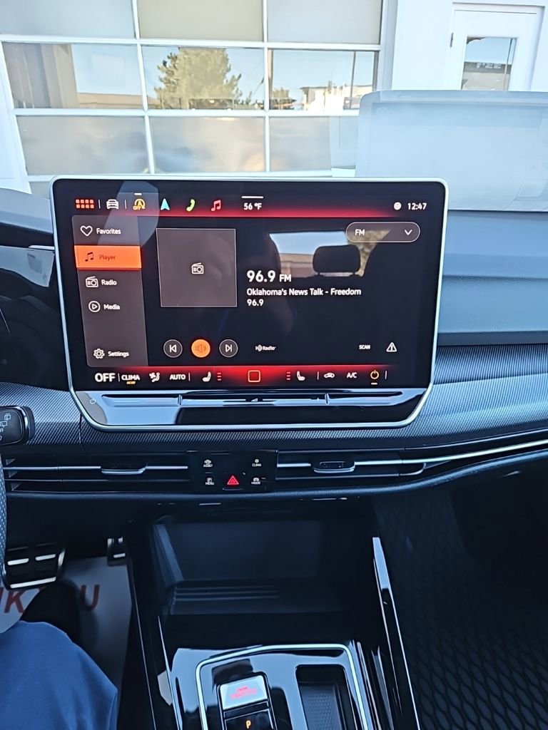 New 2026 Volkswagen GTI SE FWD image 30