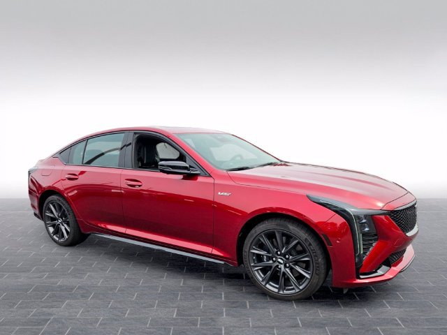 Used 2026 Cadillac CT5 V w/ Technology Package AWD/4WD image 3