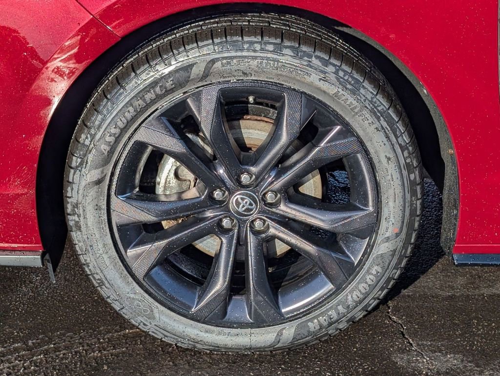 Used 2022 Toyota Sienna XSE image 15