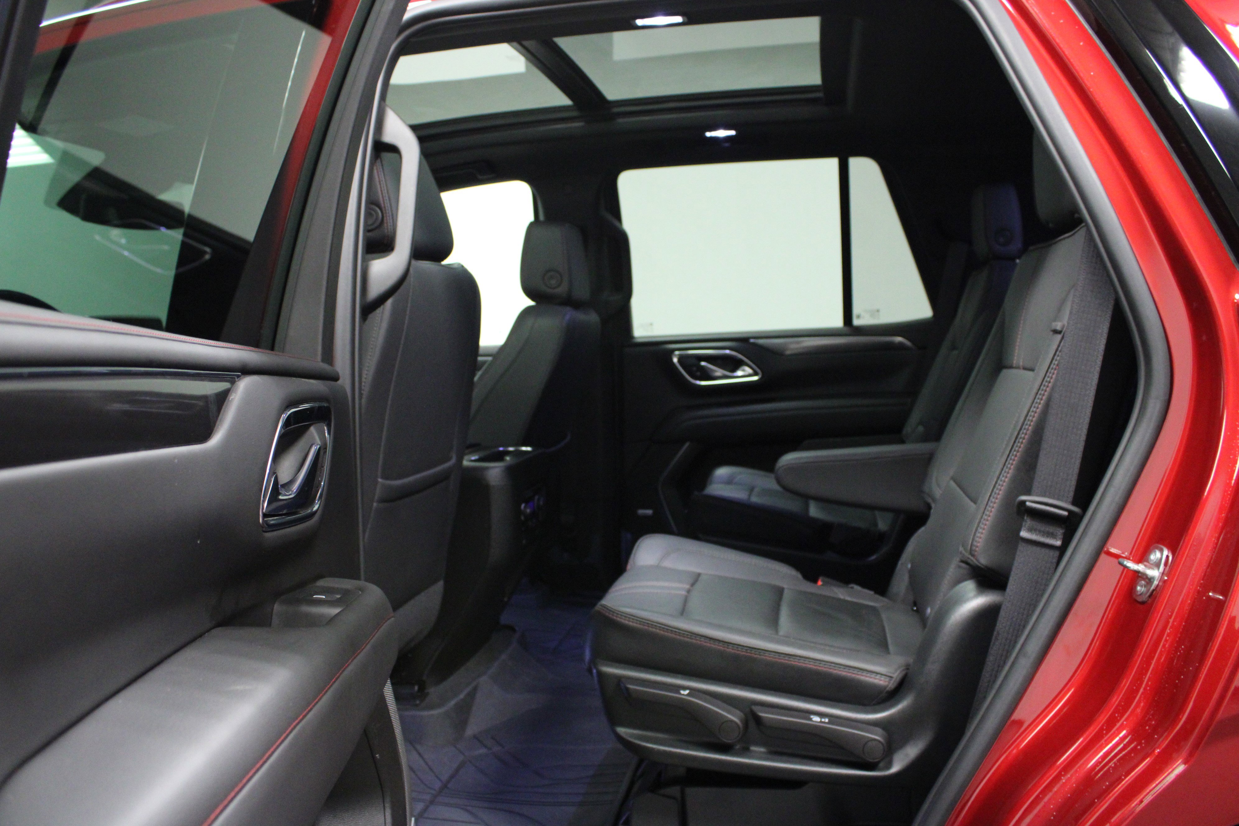 Used 2023 Chevrolet Tahoe RST w/ Luxury Package image 13