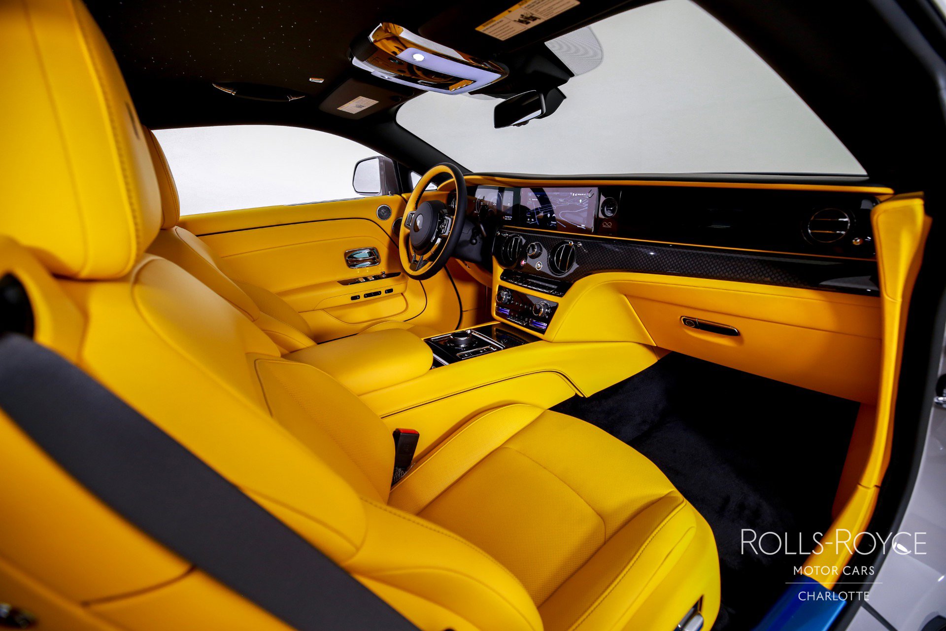 New 2025 Rolls-Royce Spectre Black Badge w/ Spectre Enhancement Package image 25