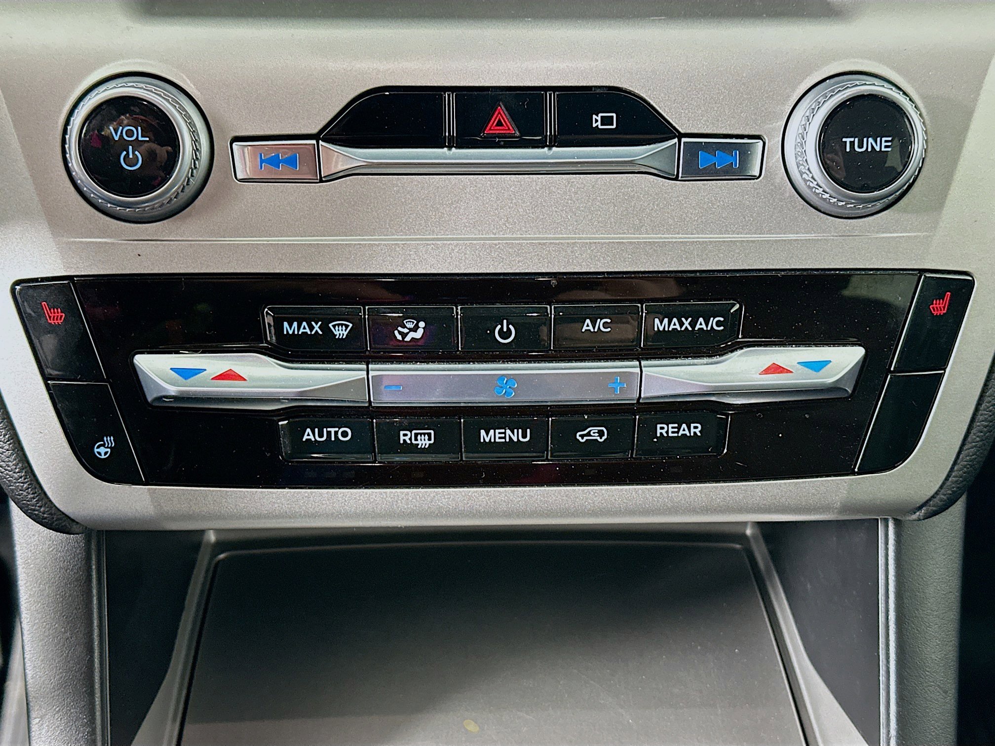 Used 2022 Ford Explorer Timberline image 24