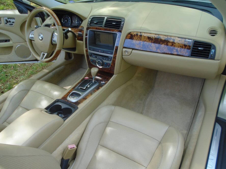 Used 2007 Jaguar XK Convertible image 20