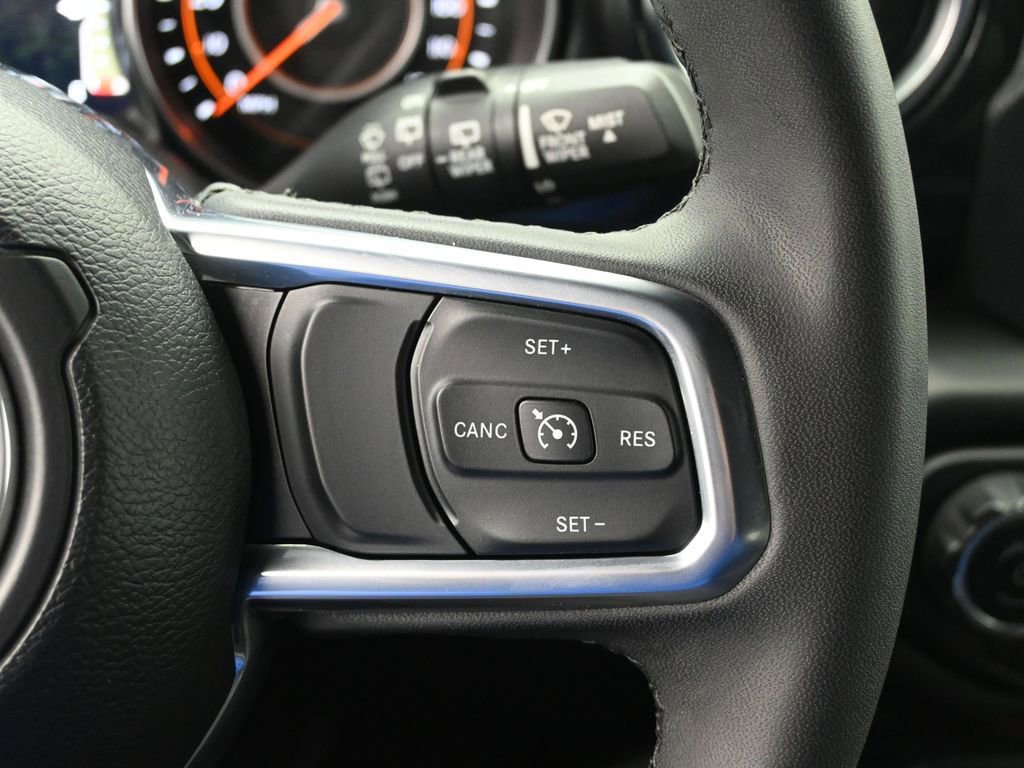 Used 2023 Jeep Wrangler Altitude image 13