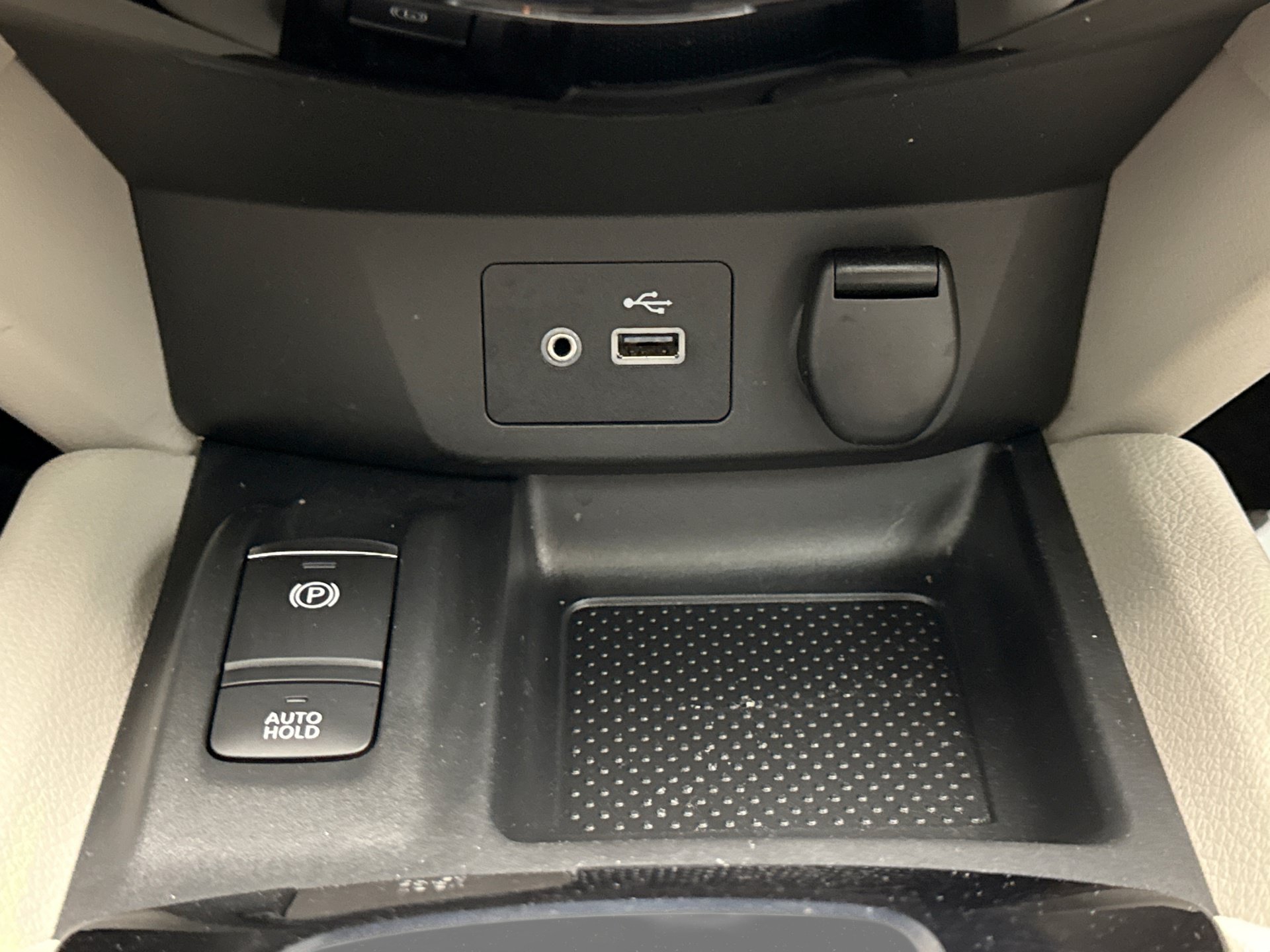 Used 2022 Nissan Rogue Sport SL w/ Premium Package FWD image 24