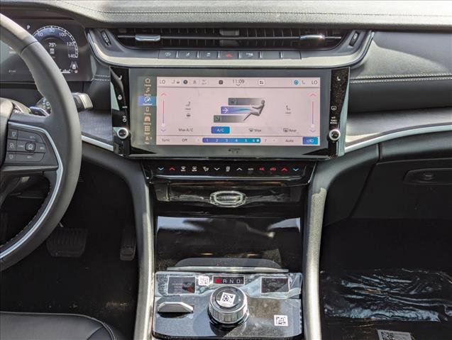 New 2026 Jeep Grand Cherokee Limited w/ Limited Altitude Package image 13