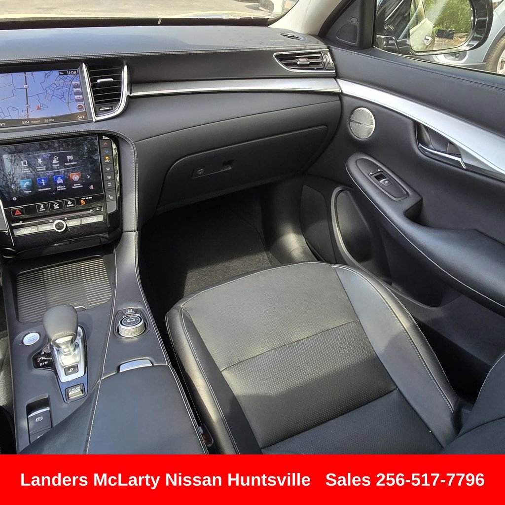 Used 2019 INFINITI QX50 Essential w/ Premium Heat Package image 16