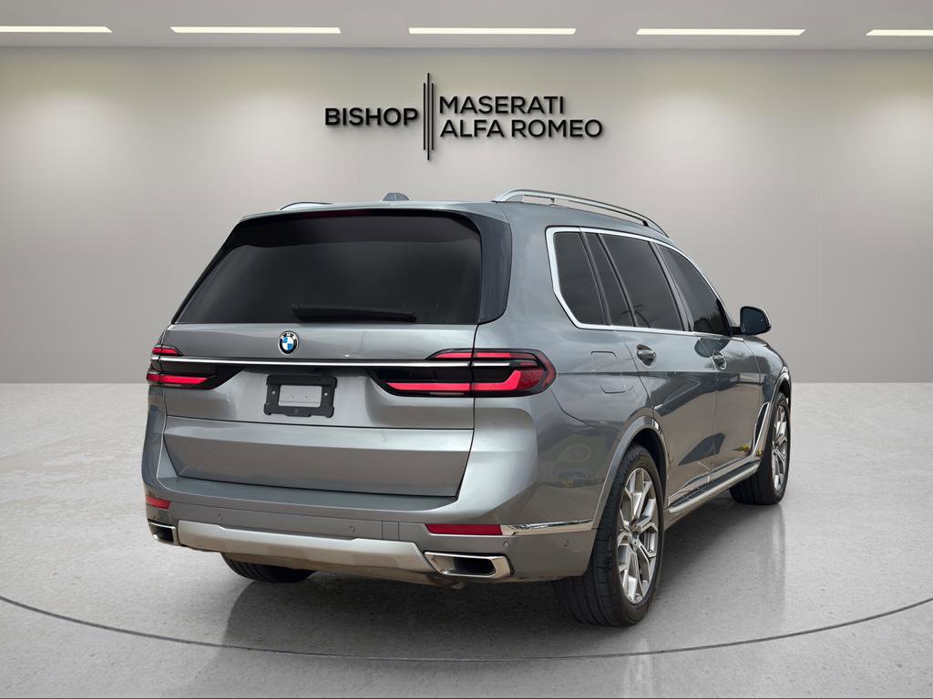 Used 2024 BMW X7 xDrive40i image 4