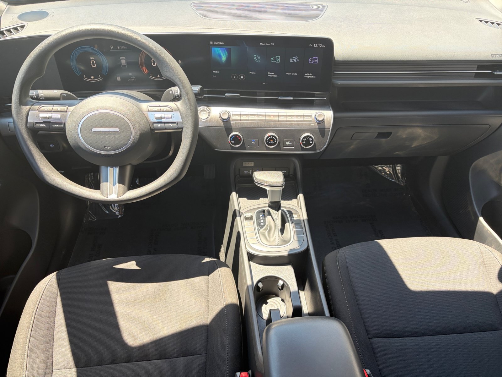 Used 2024 Hyundai Kona SE AWD/4WD image 17