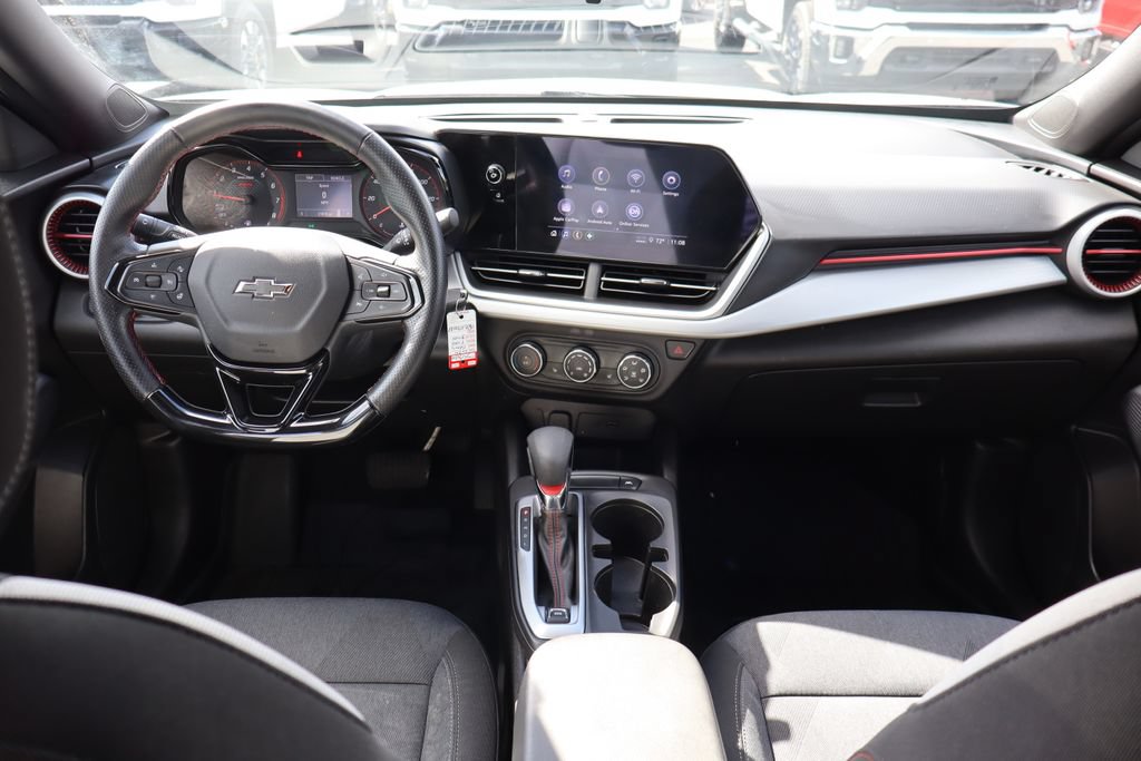 Used 2024 Chevrolet Trax RS w/ Driver Confidence Package FWD image 14