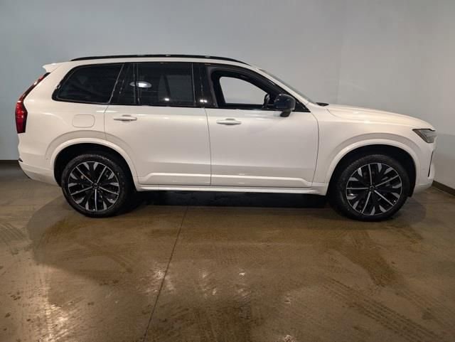 New 2026 Volvo XC90 B6 Ultra w/ Protection Package Premier image 6